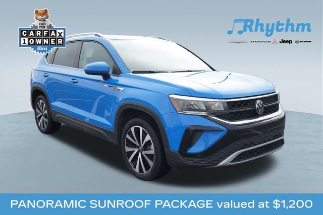 Used 2023 Volkswagen Taos SE w/ Panoramic Sunroof Package