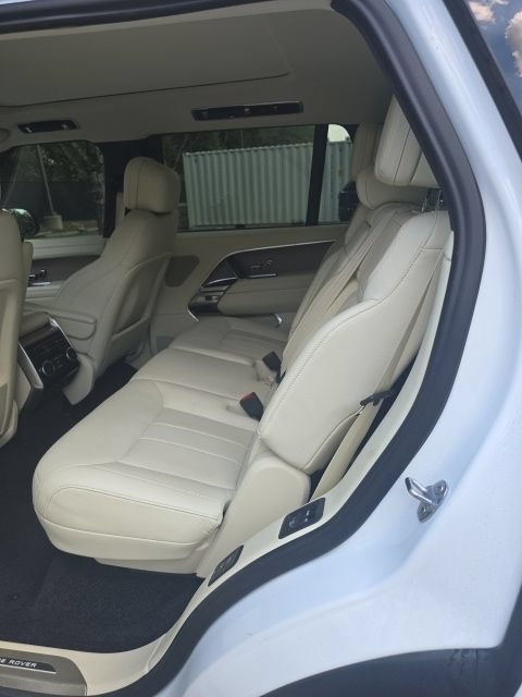 Used 2023 Land Rover Range Rover Long Wheelbase SE AWD/4WD image 11