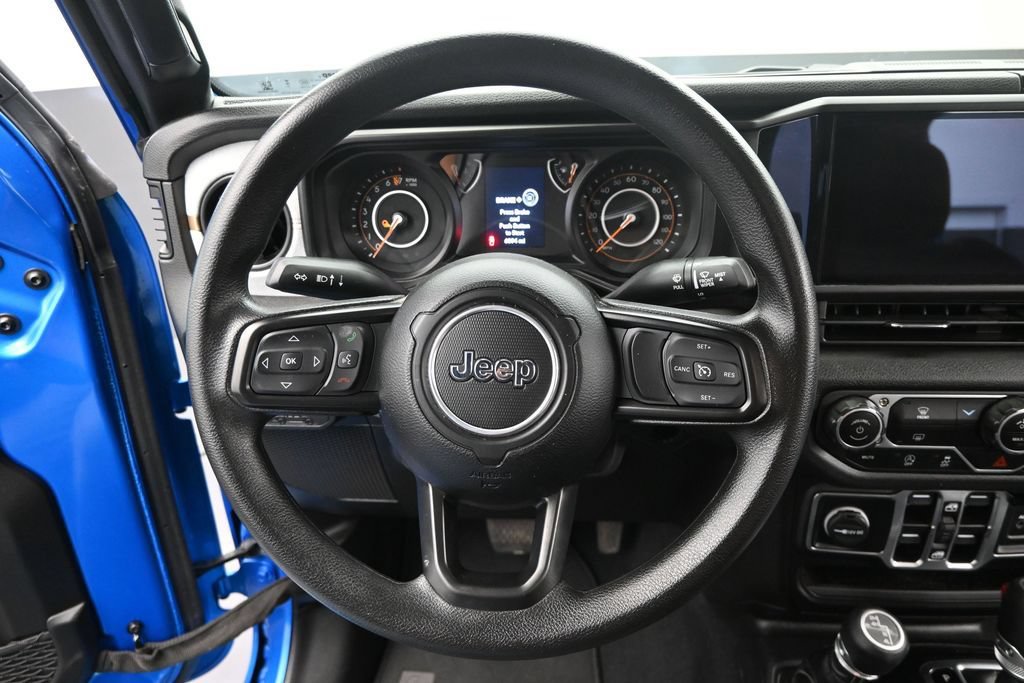 Used 2025 Jeep Gladiator Sport AWD/4WD image 15