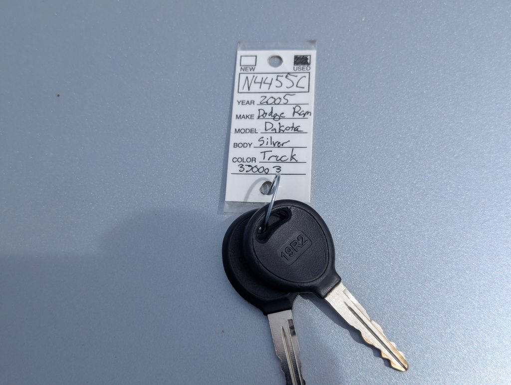 Used 2005 Dodge Dakota ST RWD image 12