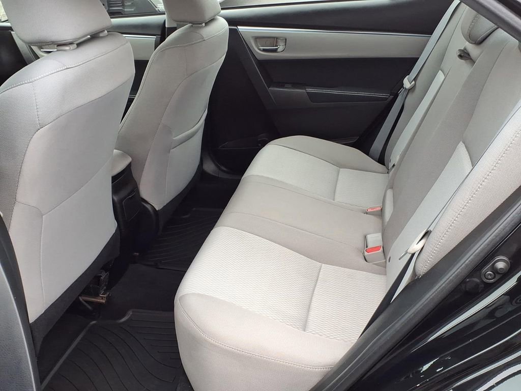 Used 2016 Toyota Corolla LE image 6