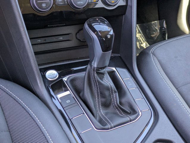 Used 2024 Volkswagen Taos SE image 19