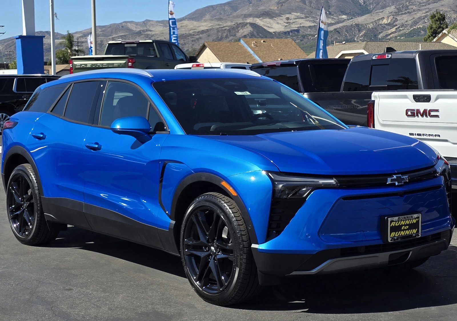 Used 2025 Chevrolet Blazer EV LT w/ Super Cruise Package image 3