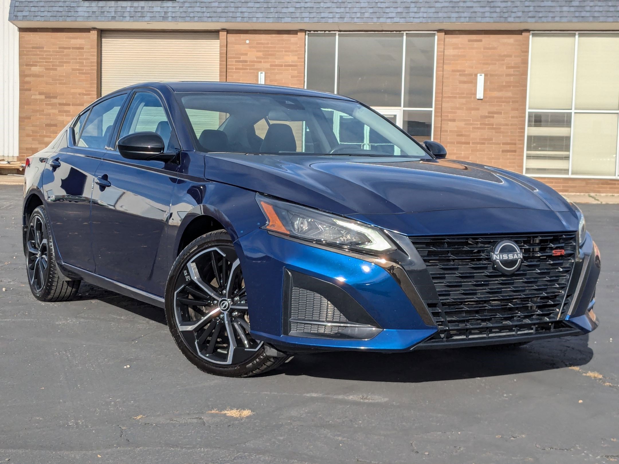 Used 2023 Nissan Altima 2.5 SR