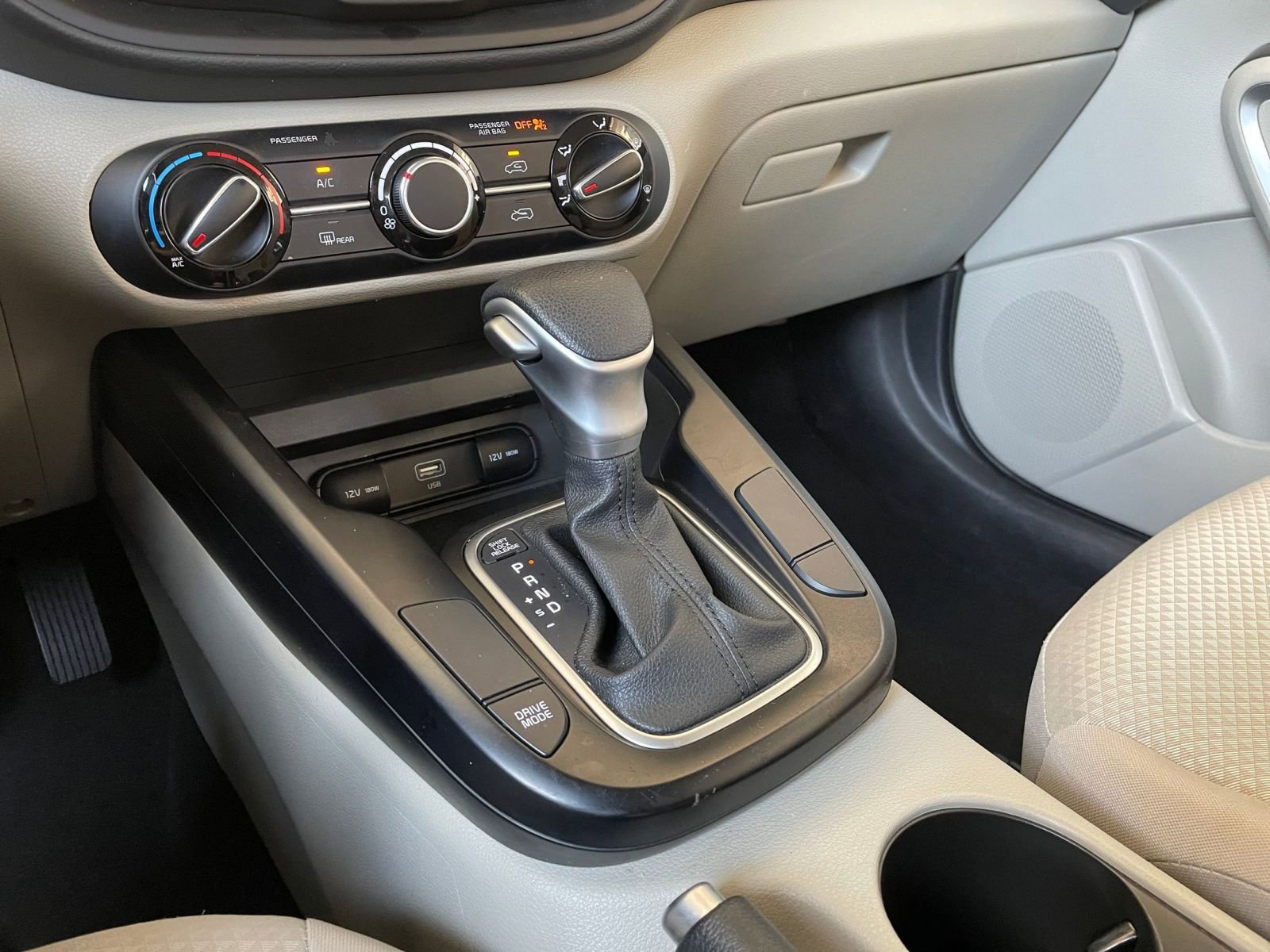 Used 2025 Kia Soul LX w/ LX Technology Package image 39