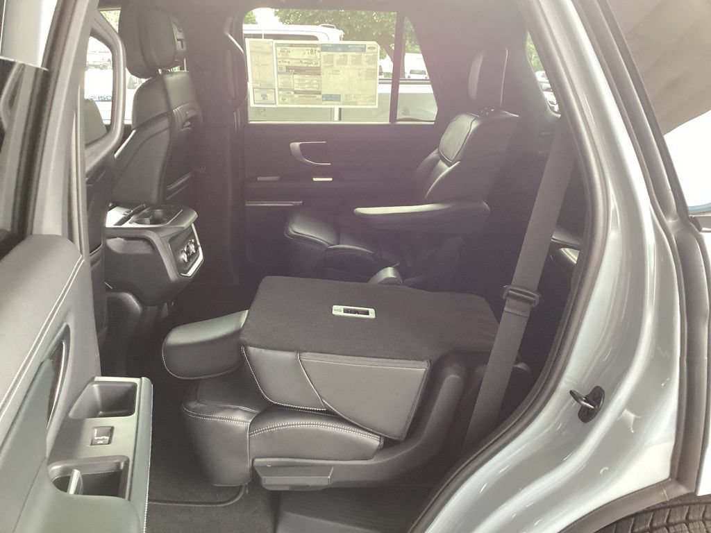 New 2026 Ford Expedition Platinum w/ Stealth Appearance Package AWD/4WD image 55