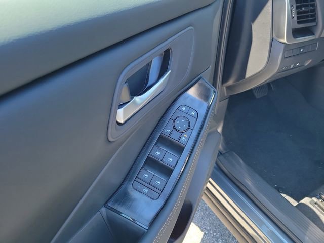 New 2026 Nissan Rogue SV w/ Cold Weather Package image 6