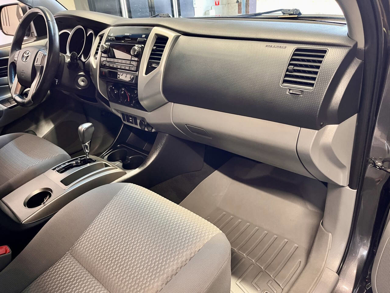 Used 2012 Toyota Tacoma PreRunner w/ SR5 Pkg RWD image 19