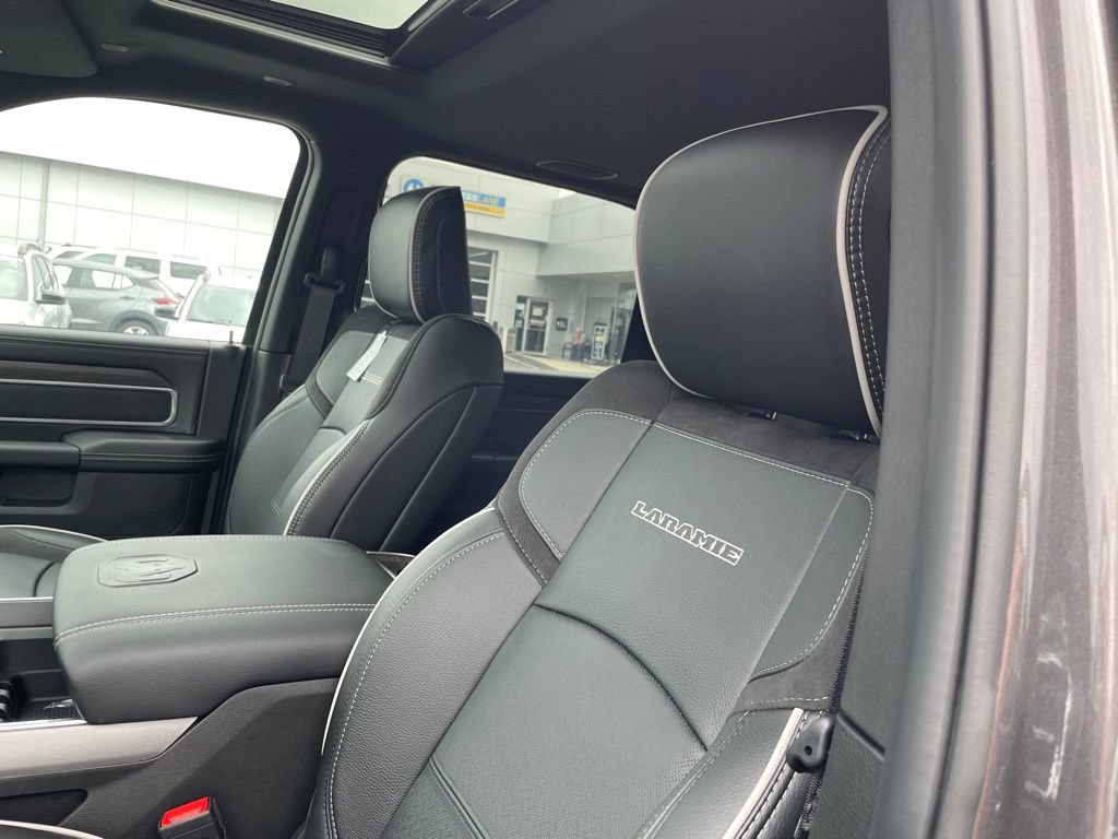 New 2026 RAM 2500 Laramie AWD/4WD image 11