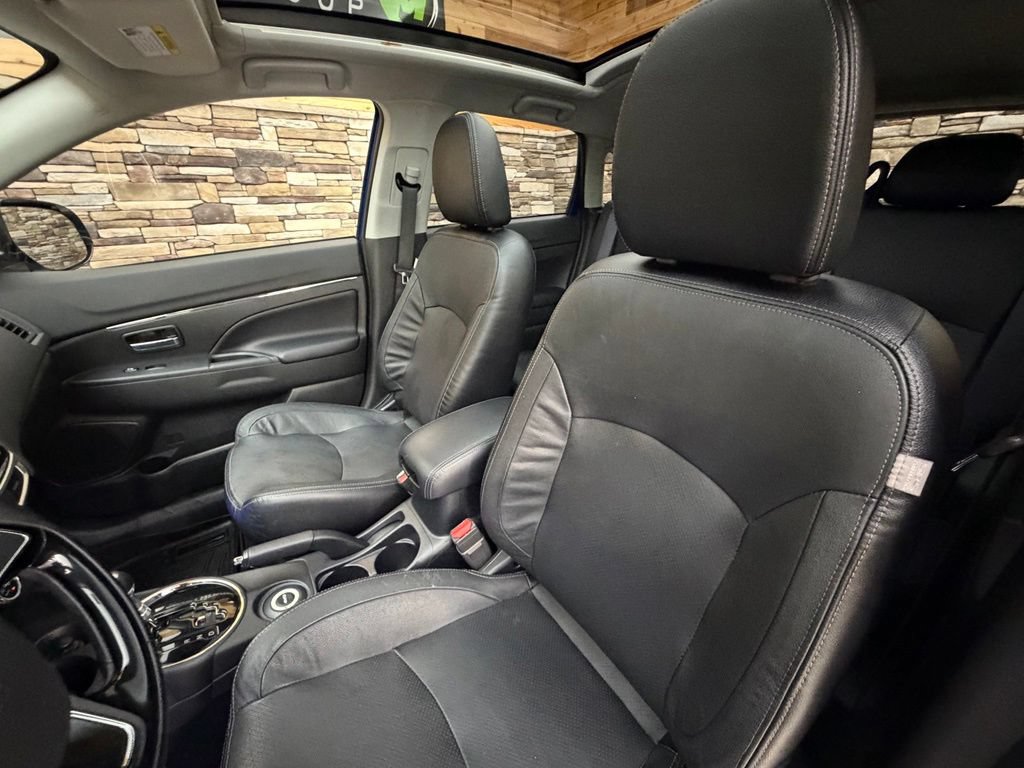 Used 2017 Mitsubishi Outlander Sport GT AWD/4WD image 34