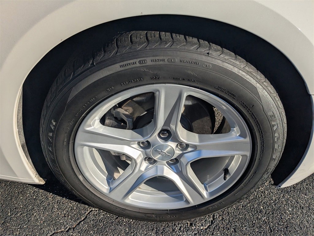 Used 2023 Chevrolet Camaro LT image 11