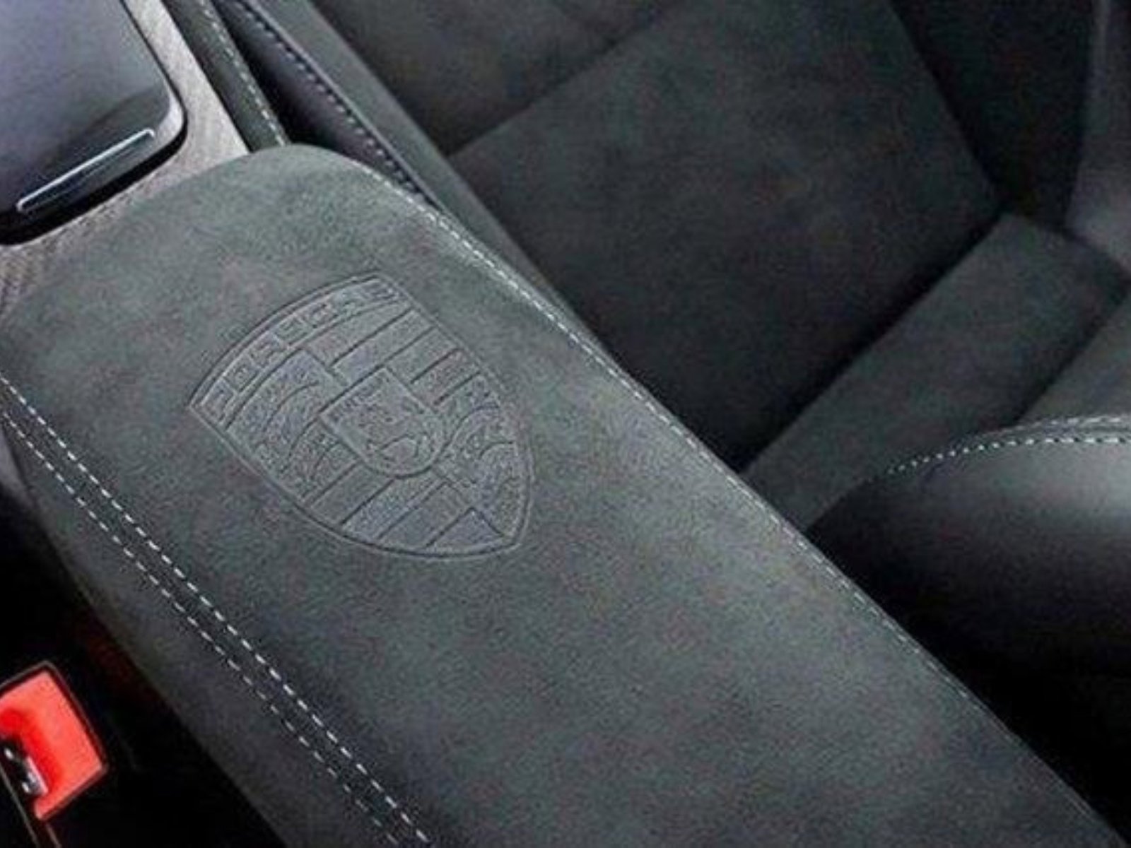 Used 2024 Porsche 718 Cayman GT4 RS RWD image 52