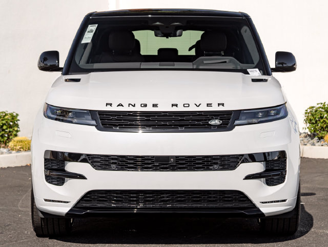 New 2026 Land Rover Range Rover Sport Dynamic SE AWD/4WD image 3