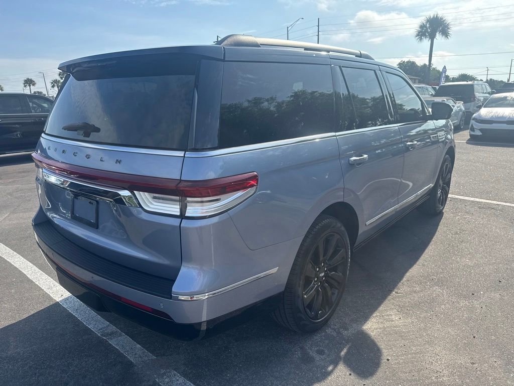 Used 2024 Lincoln Navigator Black Label AWD/4WD image 4