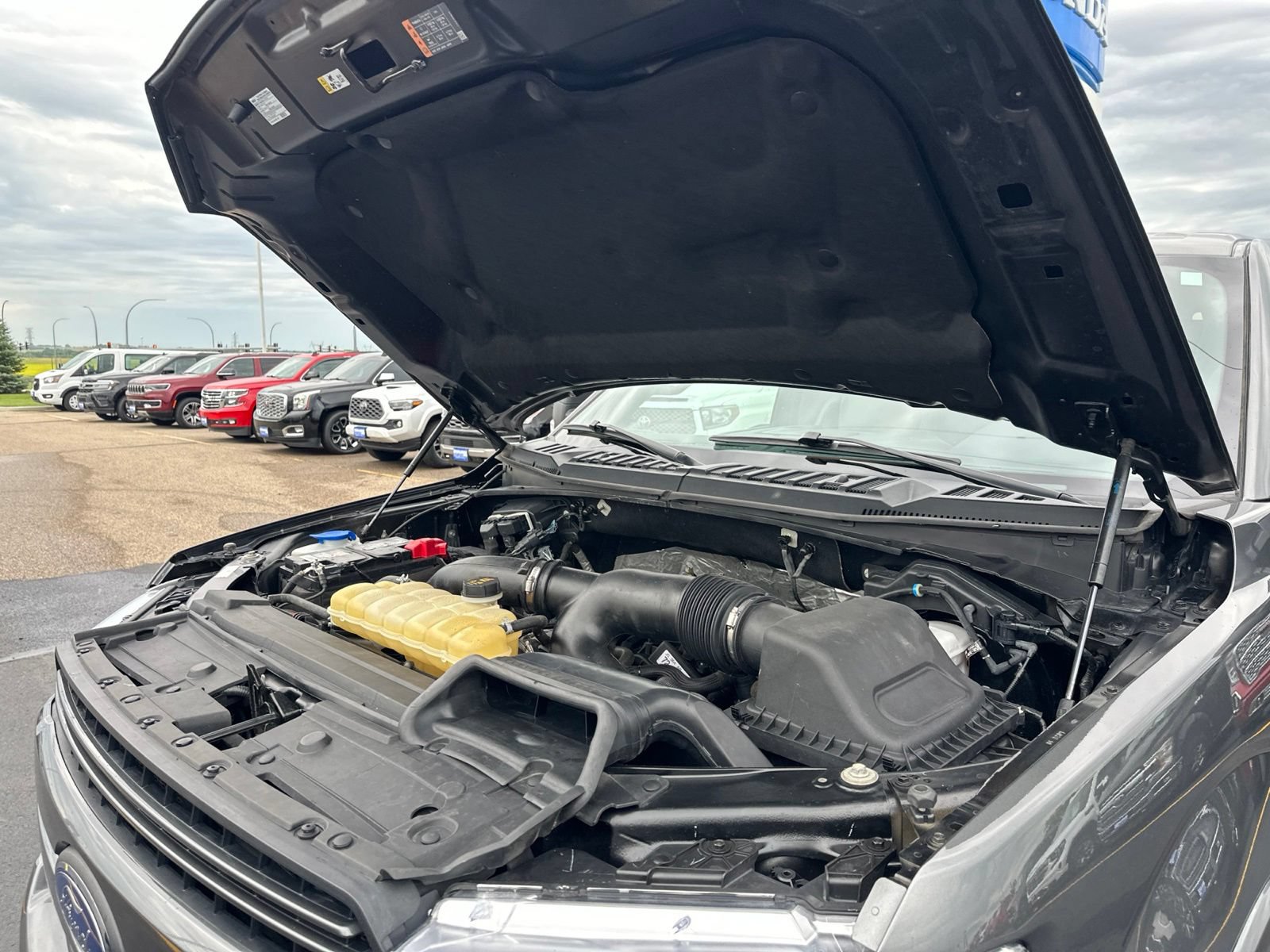 Used 2019 Ford F150 Lariat w/ Equipment Group 502A Luxury AWD/4WD image 48