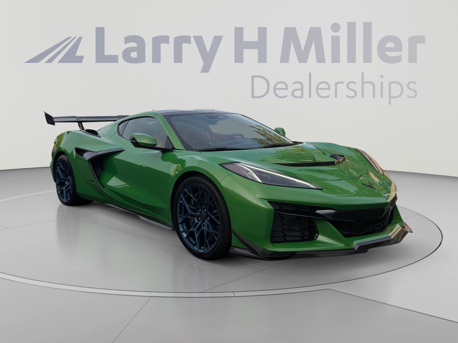 Used 2026 Chevrolet Corvette ZR1 w/ ZR1 Carbon Fiber Aero Package RWD image 7