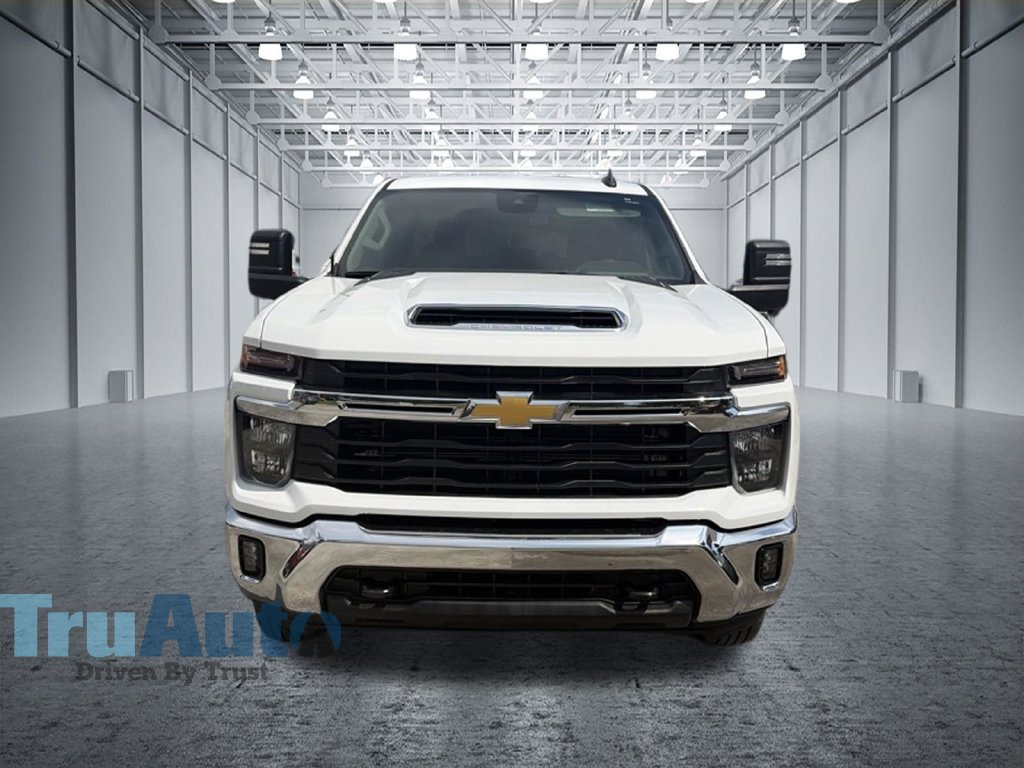 Used 2025 Chevrolet Silverado 2500 LT w/ Convenience Package AWD/4WD image 2