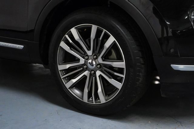Used 2018 Ford Explorer Platinum image 56