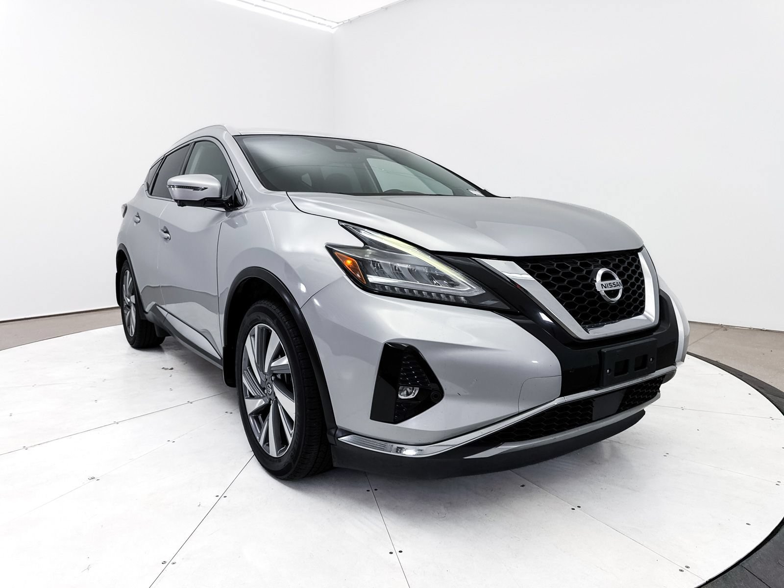 Used 2020 Nissan Murano SL w/ Moonroof Package FWD image 11