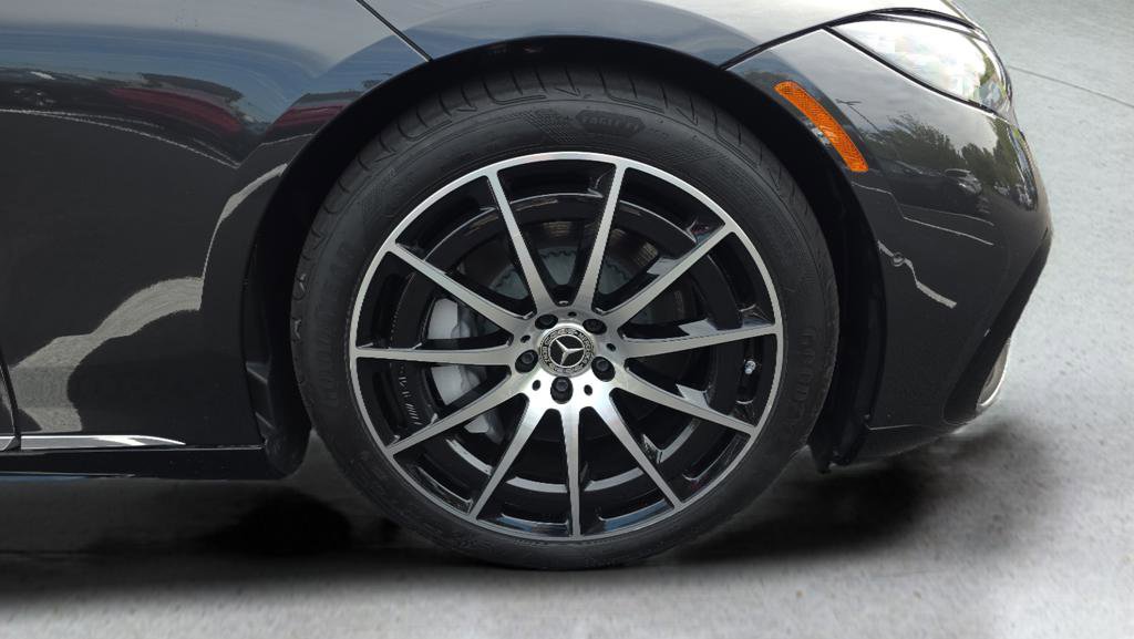 Used 2024 Mercedes-Benz EQS 580 4MATIC Sedan image 13