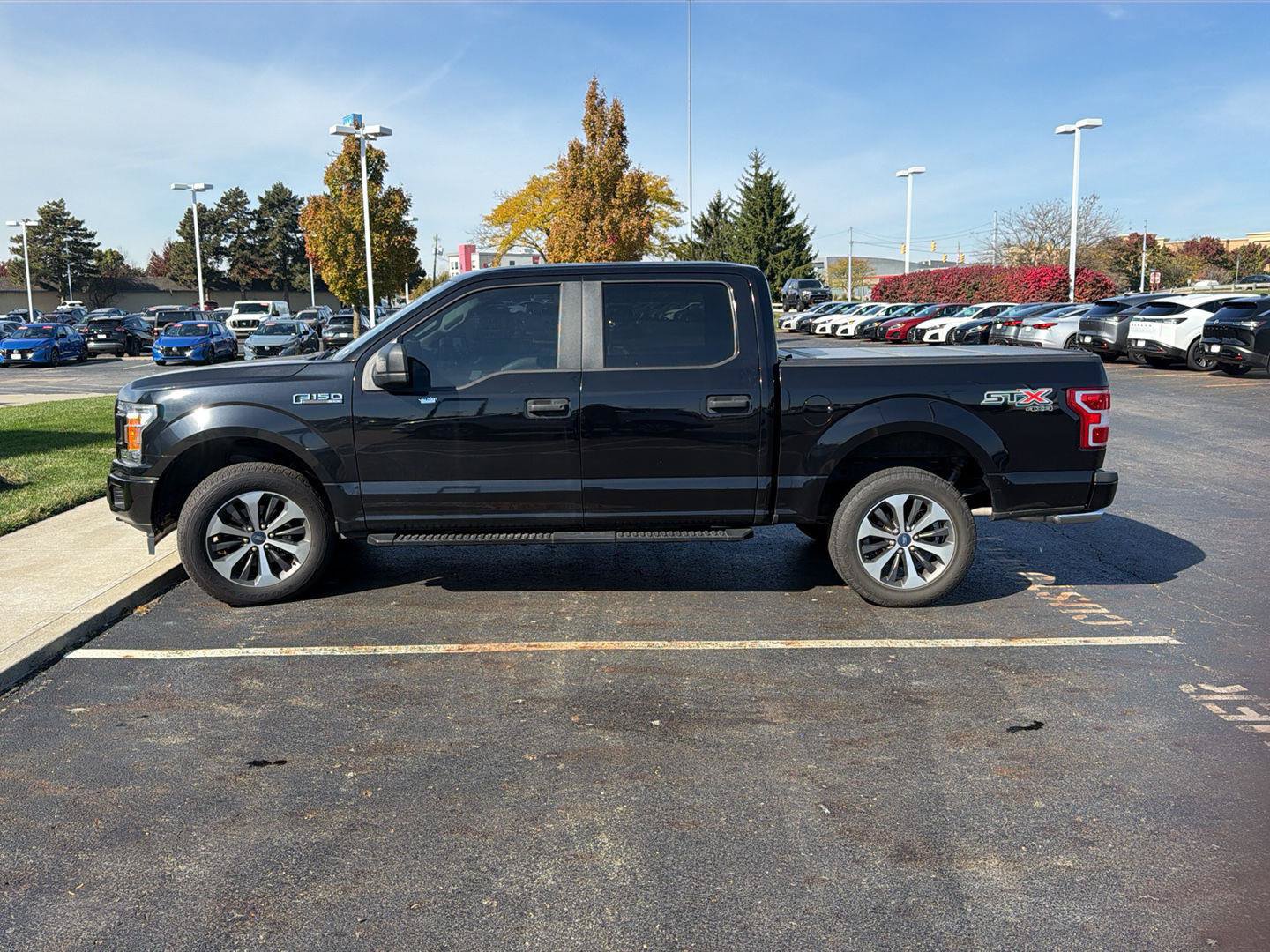 Used 2019 Ford F150 XL w/ Equipment Group 101A Mid AWD/4WD image 2