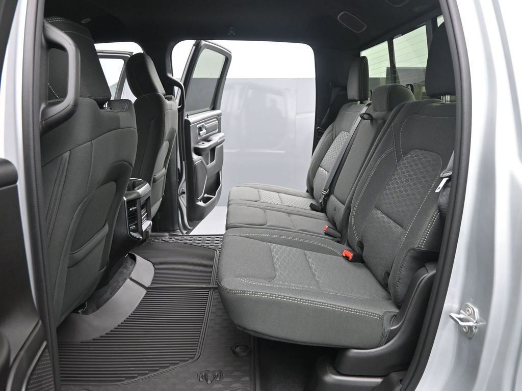 New 2026 RAM 1500 4x4 Crew Cab image 13