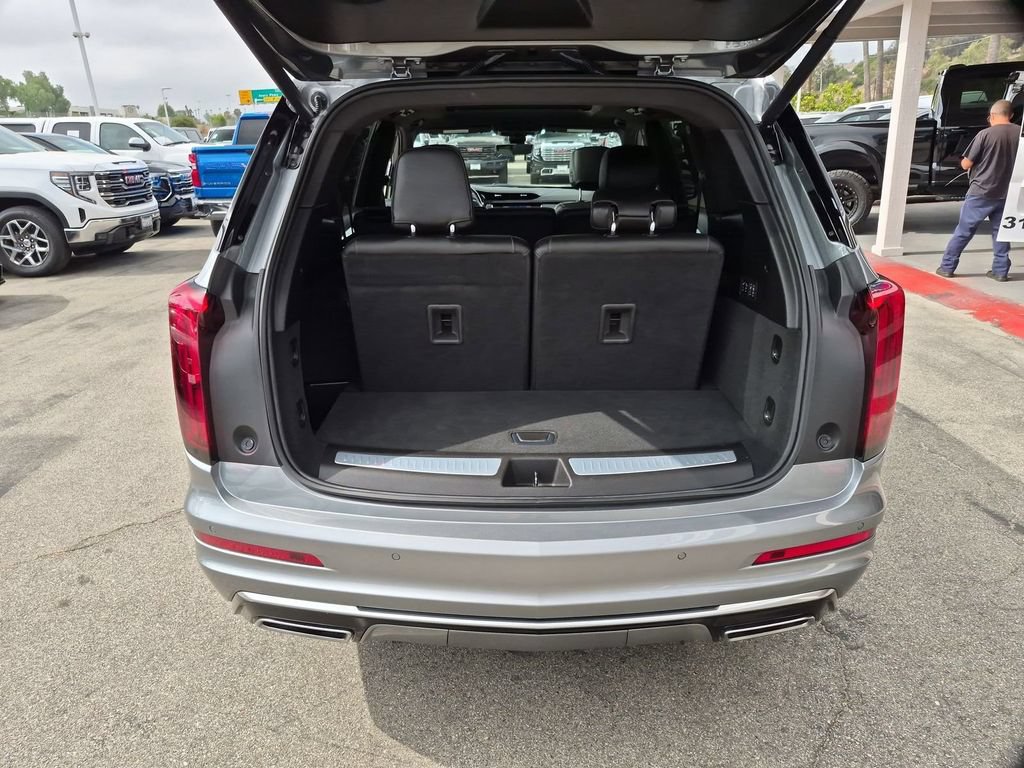 Certified 2024 Cadillac XT6 Premium Luxury w/ Technology Package FWD image 19