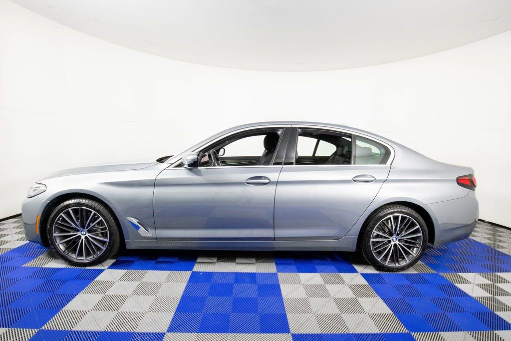 Used 2023 BMW 540i w/ Convenience Package image 8