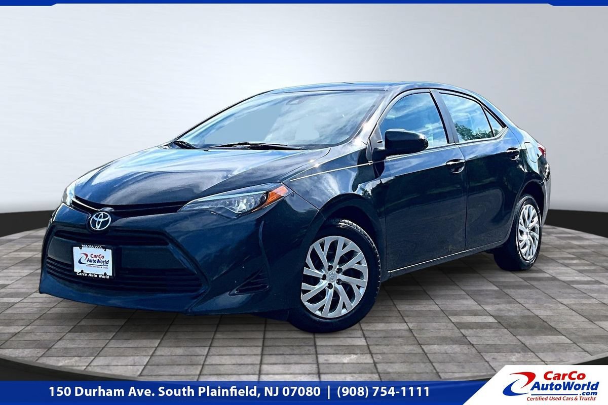 Used 2017 Toyota Corolla LE w/ Carpet Mat Package (TMS) FWD image 1