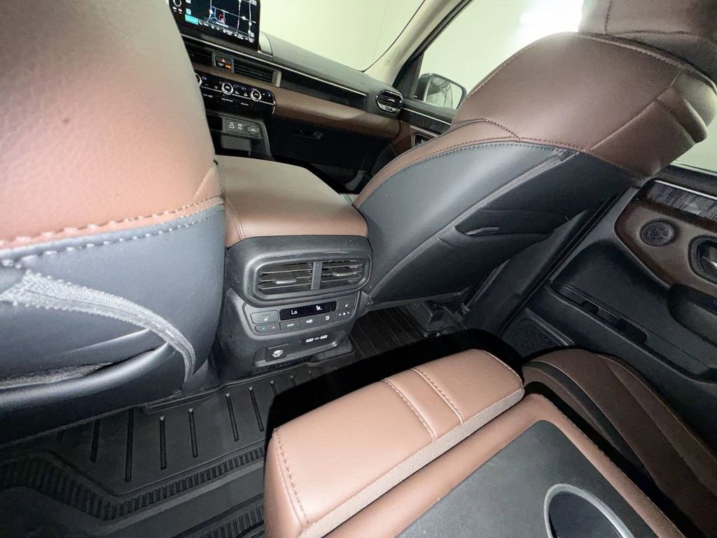 Used 2023 Honda Pilot Elite image 22