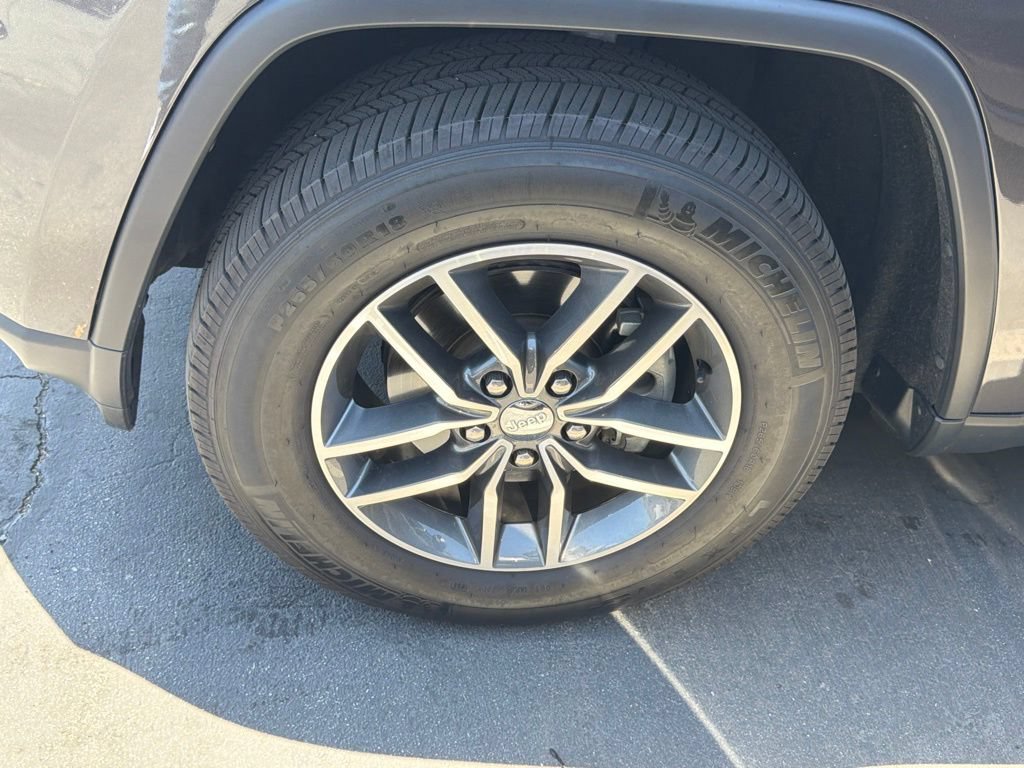 Used 2018 Jeep Grand Cherokee Limited RWD image 5