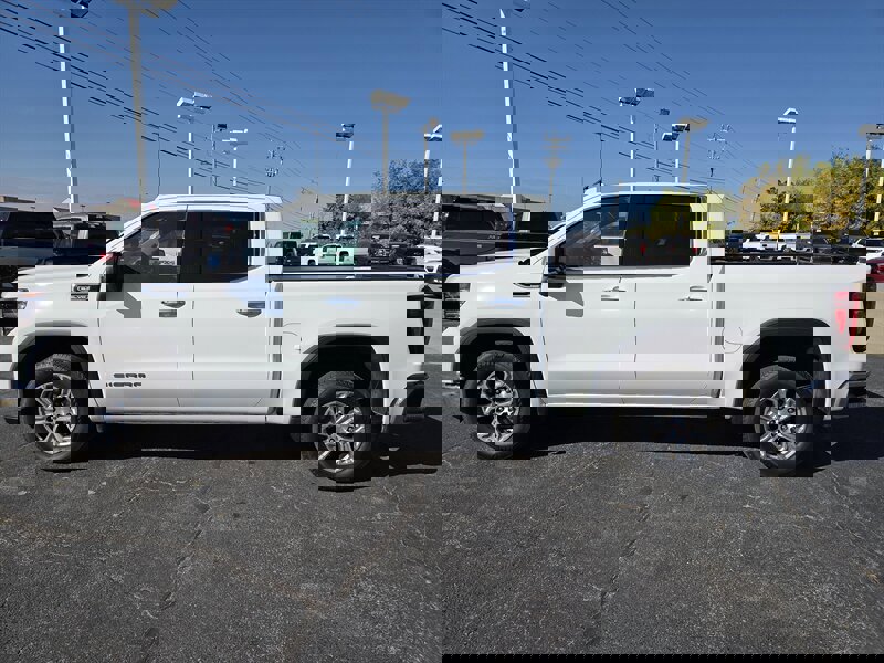 Used 2024 GMC Sierra 1500 SLT image 6