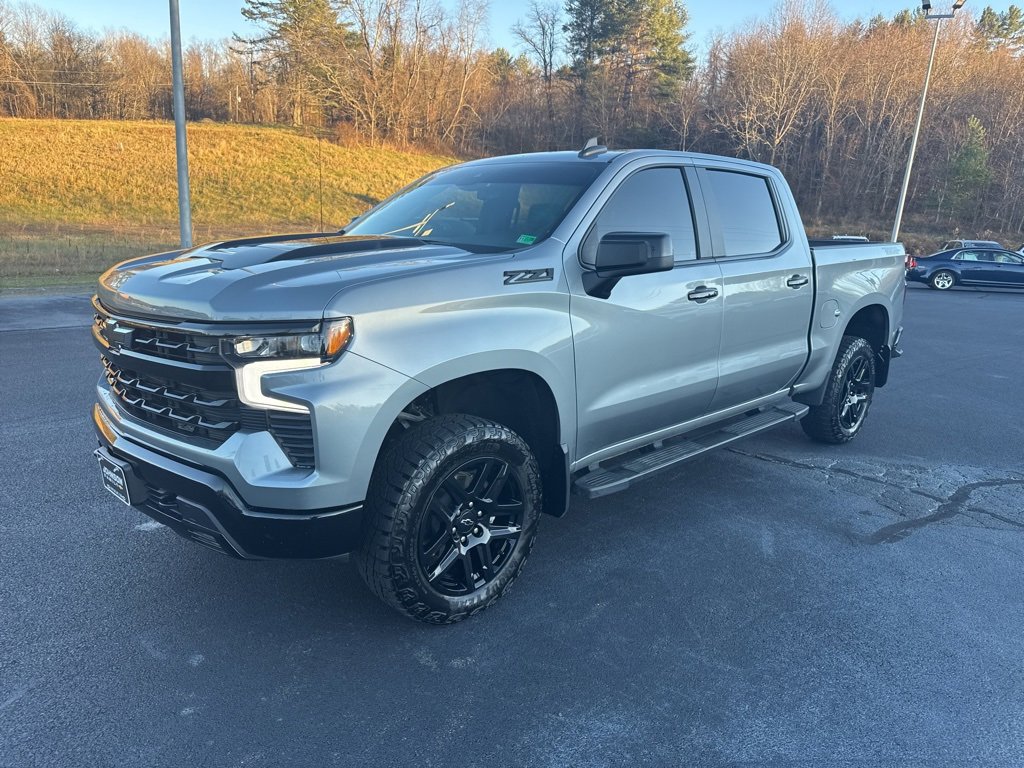 Used 2024 Chevrolet Silverado 1500 LT Trail Boss w/ Convenience Package II image 7