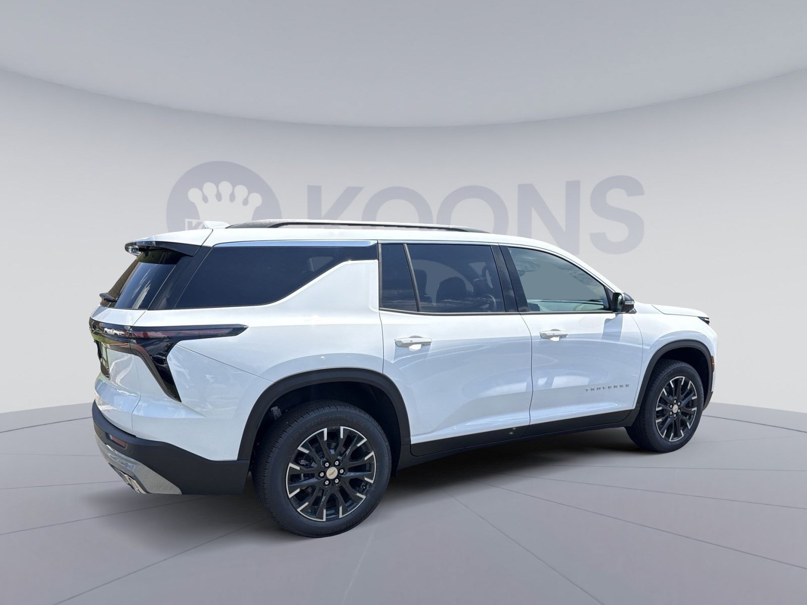 New 2026 Chevrolet Traverse LT w/ Sun and Wheel Package AWD/4WD image 5