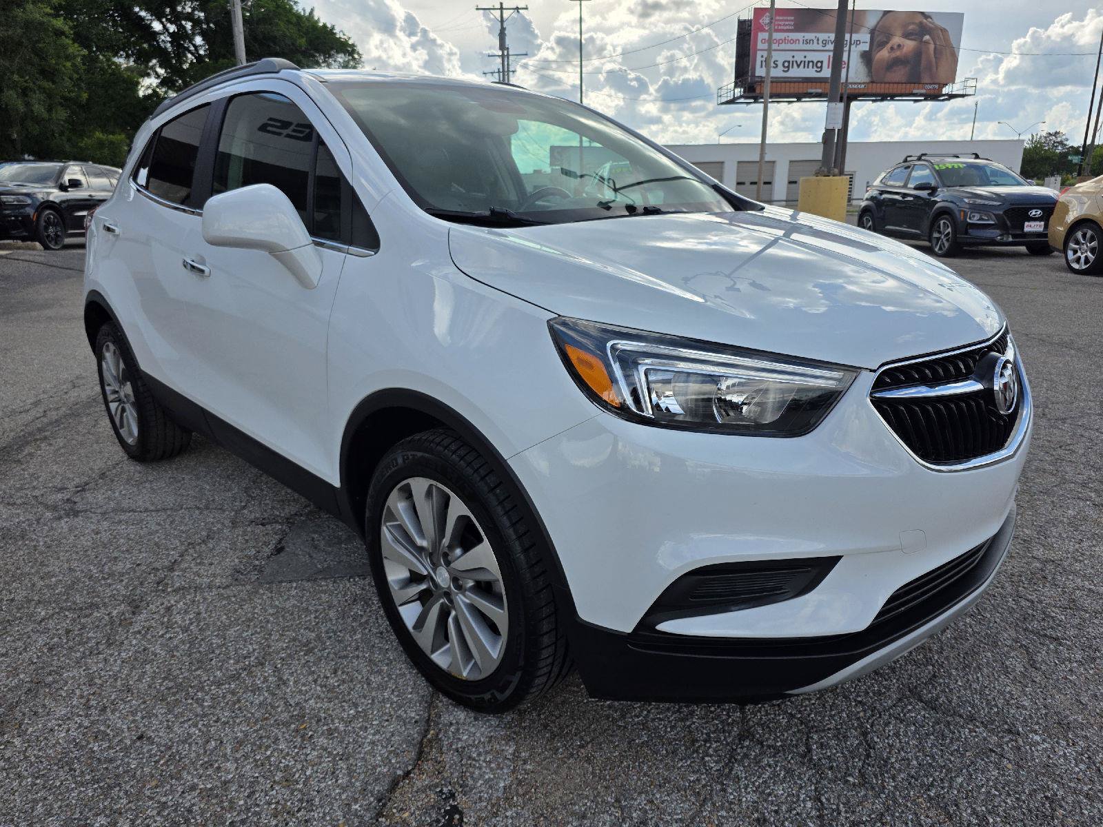 Used 2020 Buick Encore Preferred FWD image 3