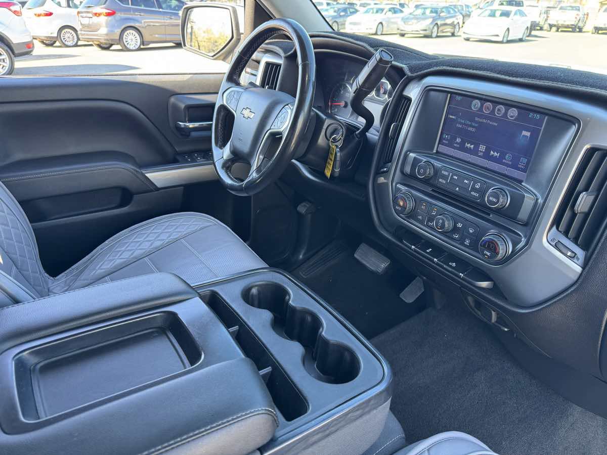 Used 2018 Chevrolet Silverado 1500 LT w/ All Star Edition image 13