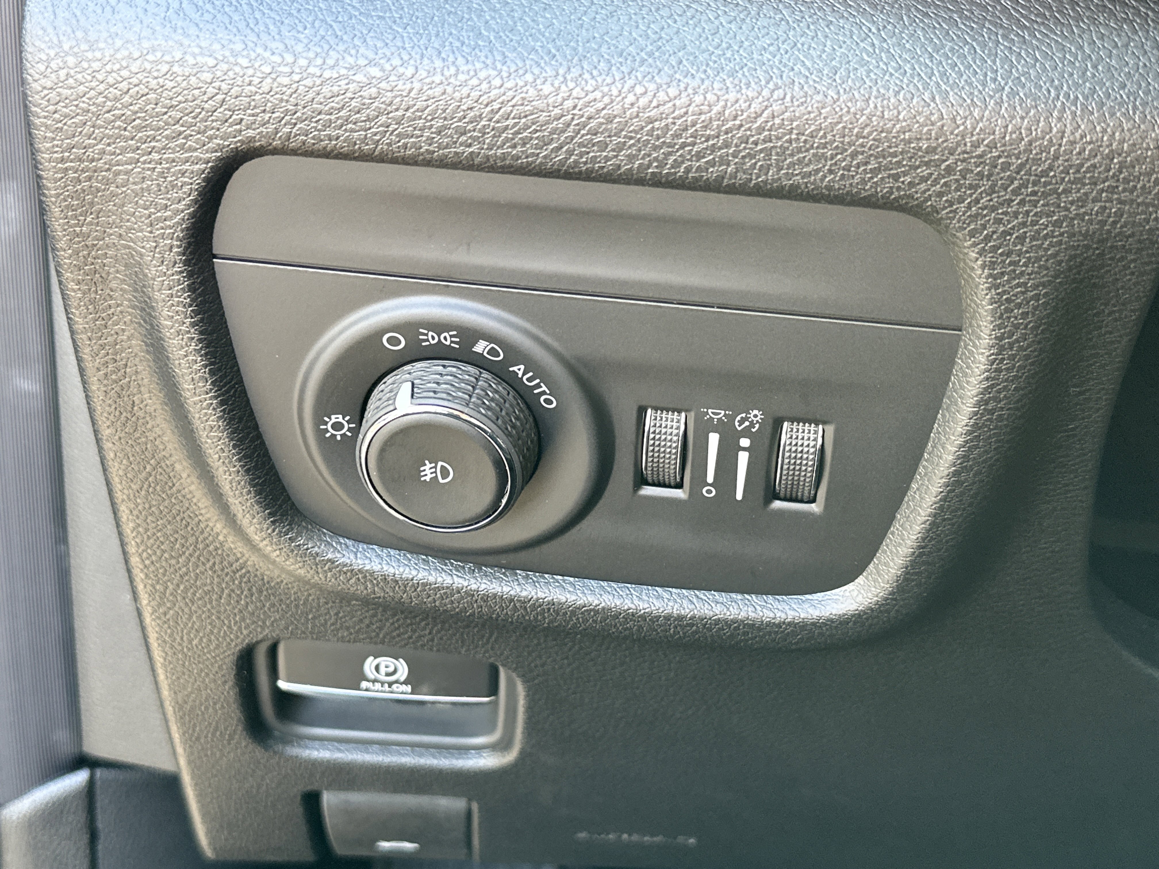 New 2026 Jeep Grand Cherokee Limited w/ Limited Altitude Package image 11