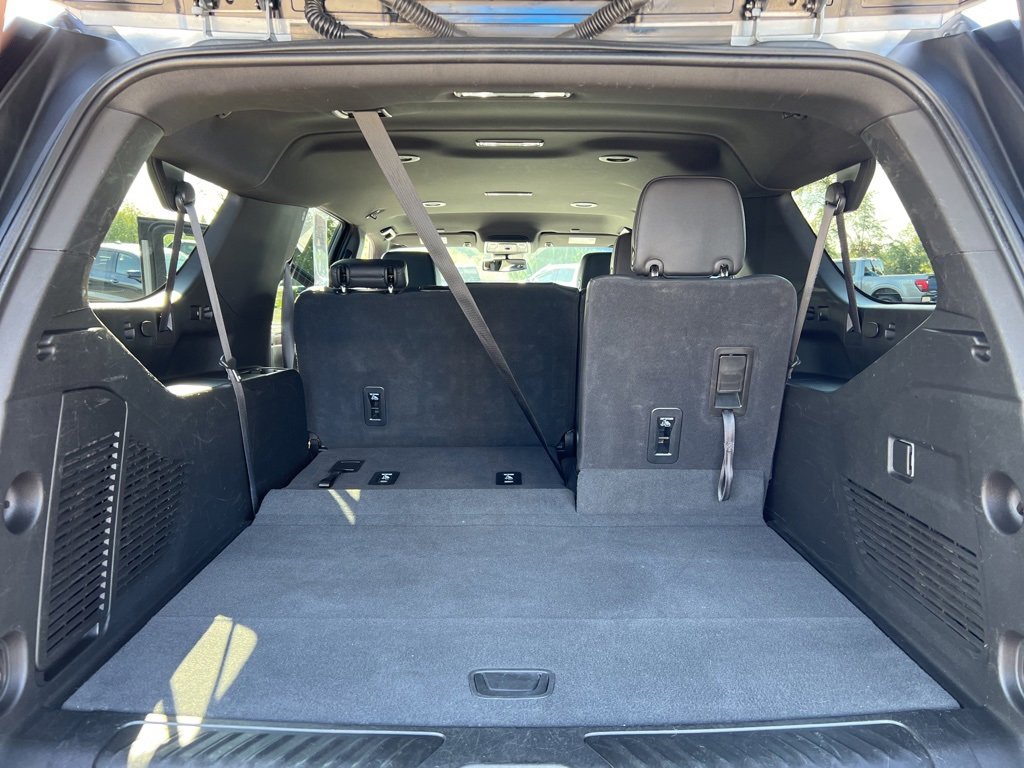 Used 2023 Chevrolet Suburban LT image 58