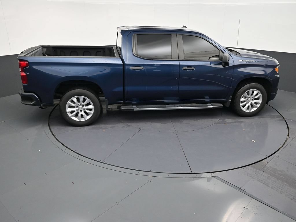 Used 2023 Chevrolet Silverado 1500 Custom RWD image 16