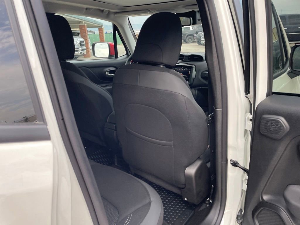 Used 2023 Jeep Renegade Latitude w/ Sun/Sound Group image 24