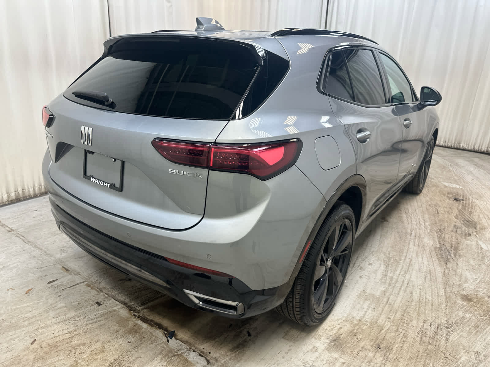 Certified 2025 Buick Envision Sport Touring image 10