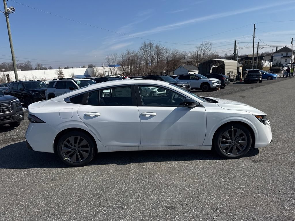 New 2026 Nissan Sentra SL w/ Floor Mat Package FWD image 4