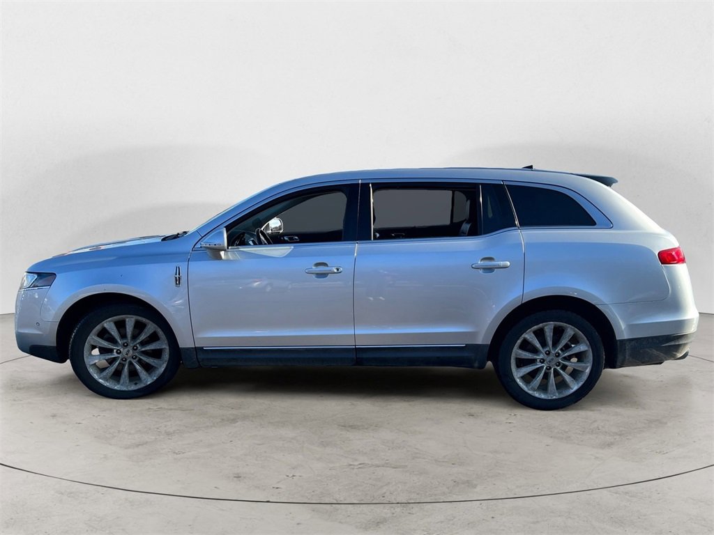 Used 2012 Lincoln MKT AWD image 5