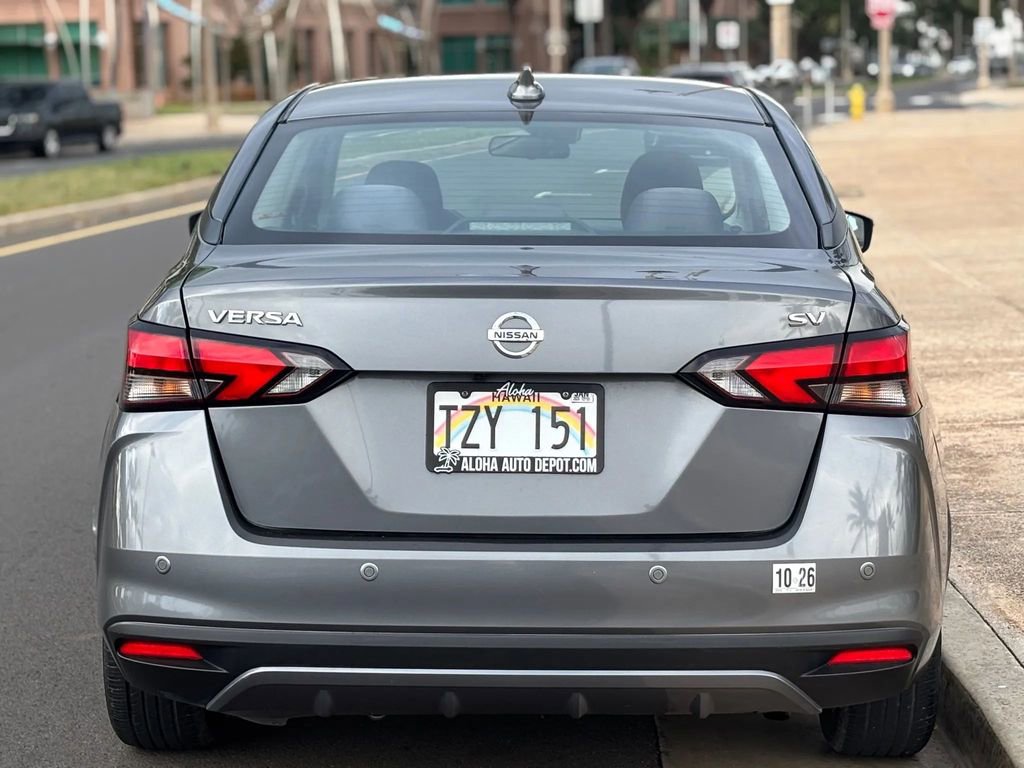 Used 2021 Nissan Versa SV image 4