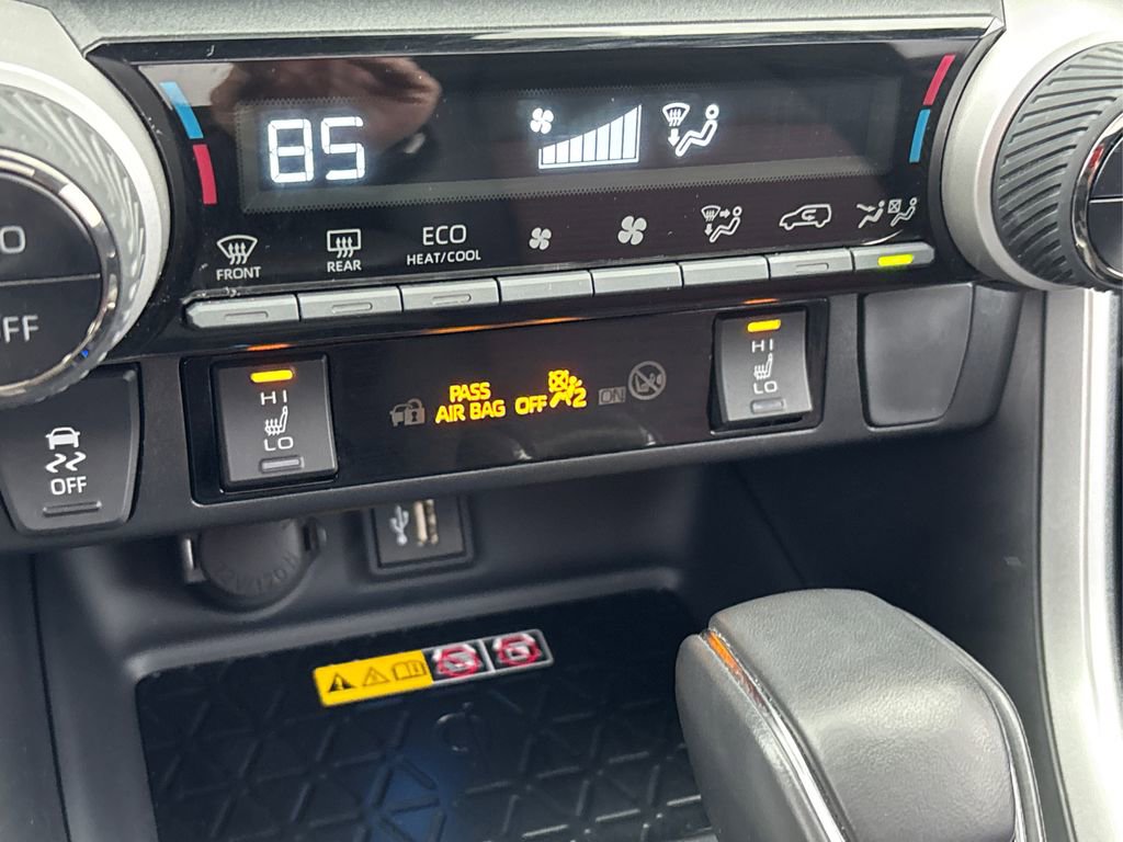 Used 2024 Toyota RAV4 XSE image 31