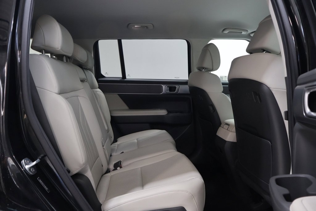 Used 2026 Hyundai Santa Fe SEL FWD image 29