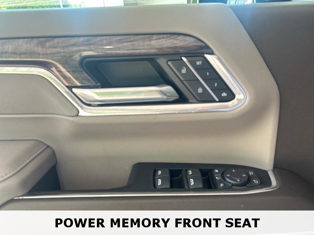 Used 2025 Chevrolet Silverado 2500 LTZ w/ LTZ Premium Package image 18