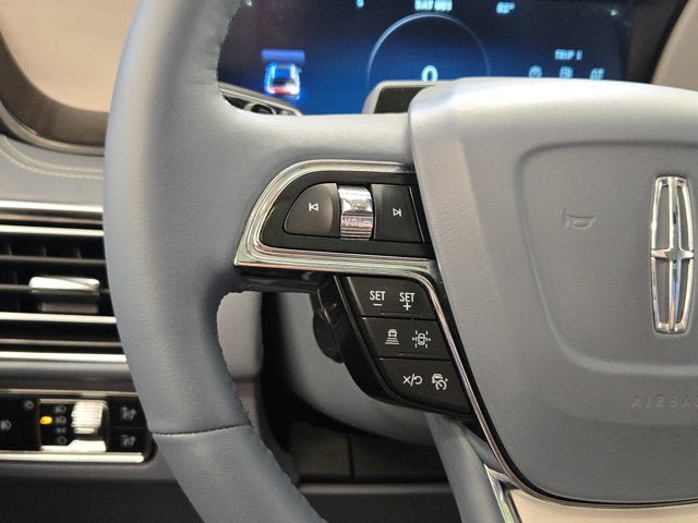 Used 2024 Lincoln Navigator L Black Label AWD/4WD image 32