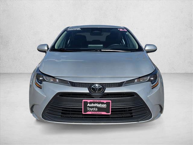 Used 2024 Toyota Corolla LE FWD image 2