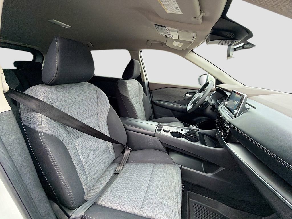 Used 2021 Nissan Rogue SV image 26